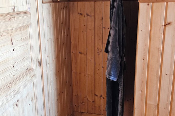 Room 69 of 162