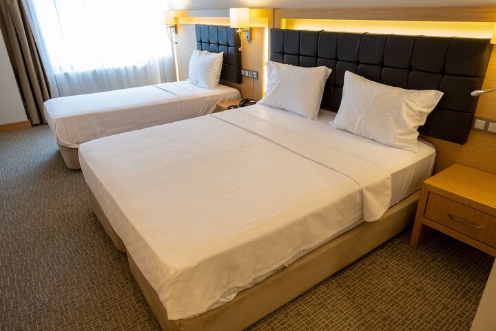 Room 7 of 26