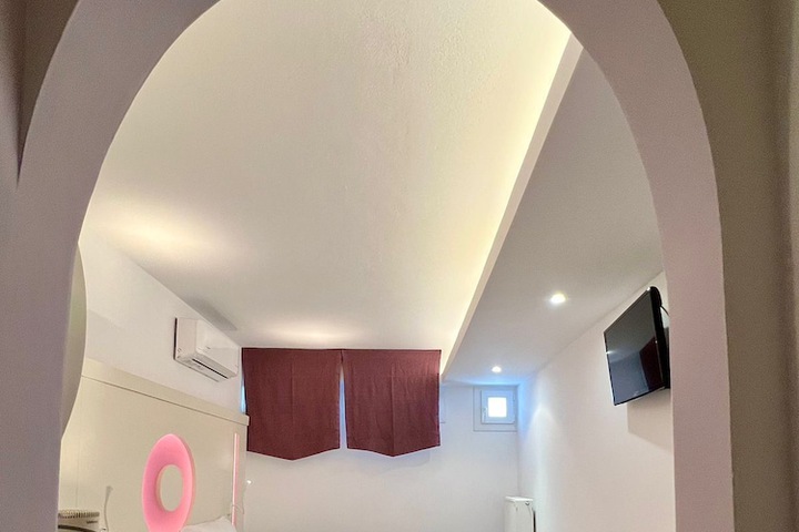 Room 18 of 44