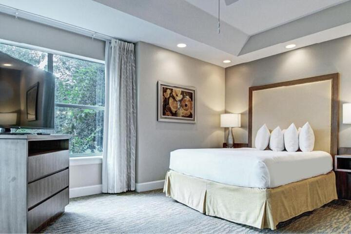 1 Bedroom Condo Junior 2 Queen Beds Sofa Accessible (11 of 38)