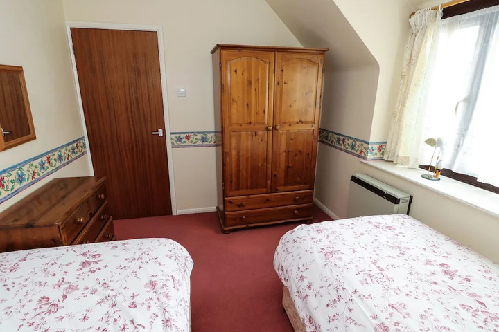 Room 3 of 17