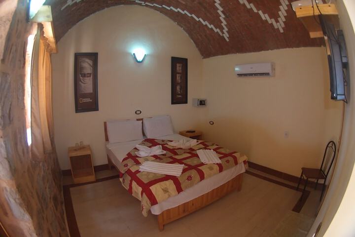 Room 13 of 43