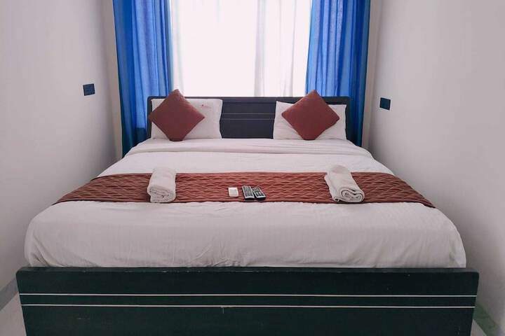 Room 6 of 26