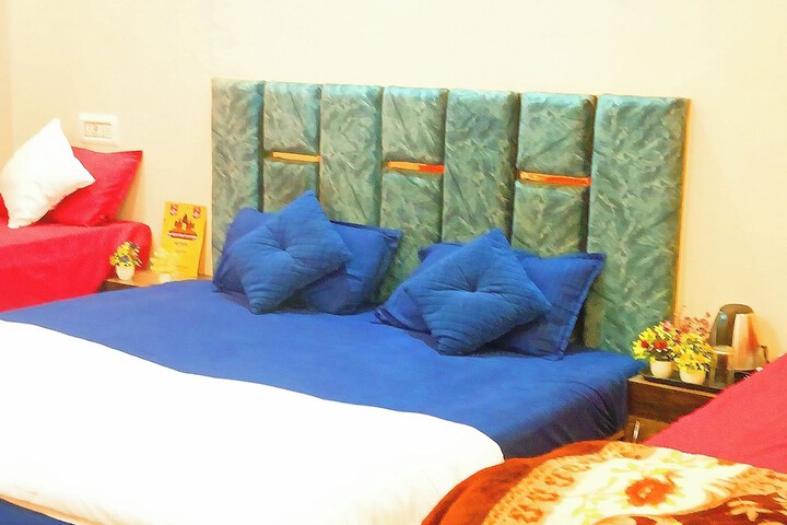 Room 28 of 51