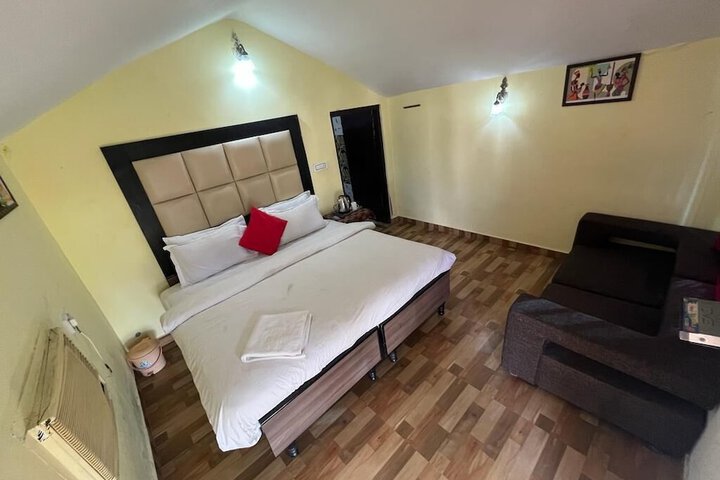 Room 4 of 23