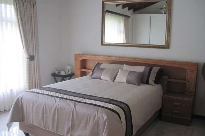 Room 11 of 23