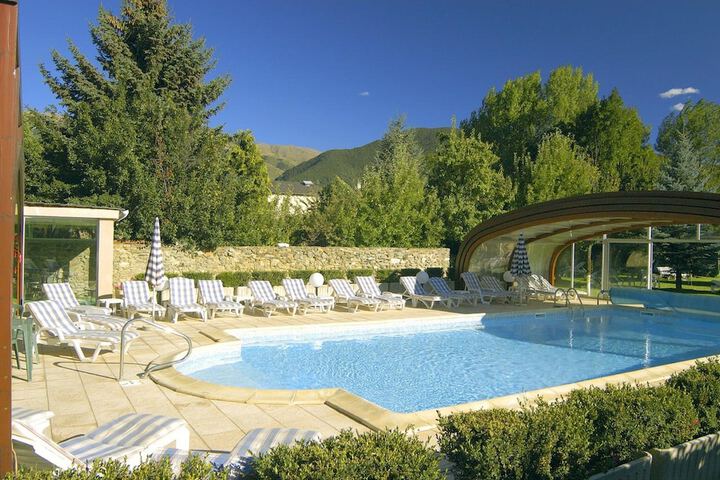 Pool 43 of 55