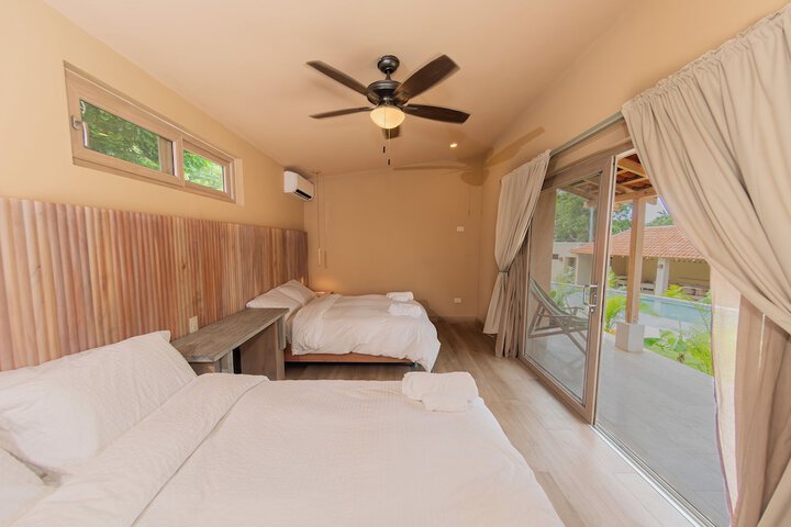 Room 5 of 60