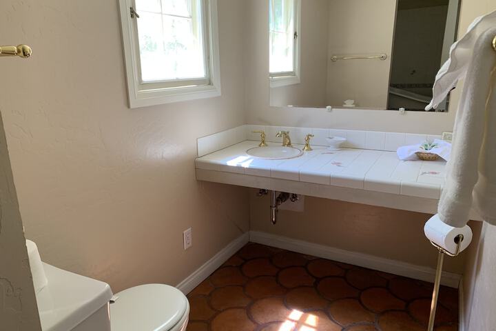 Room 83 of 116