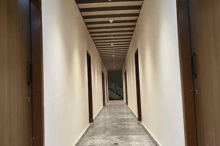 Room 14 of 18