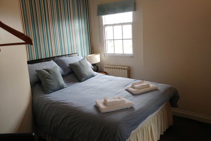 Room 17 of 24