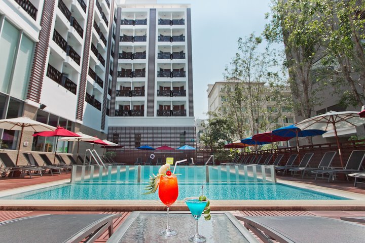 Sundeck 59 of 66