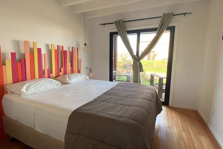 Room 8 of 22