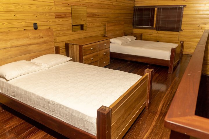 Room 3 of 20