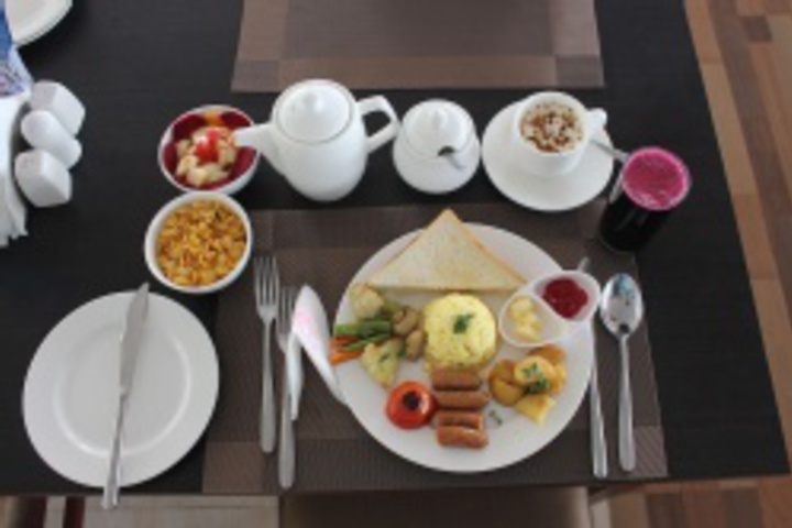Dining 79 of 120