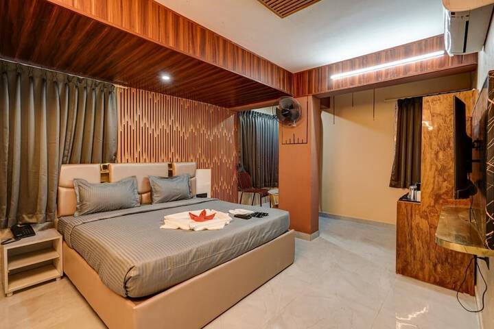 Room 11 of 35