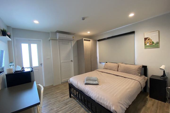 Room 22 of 37