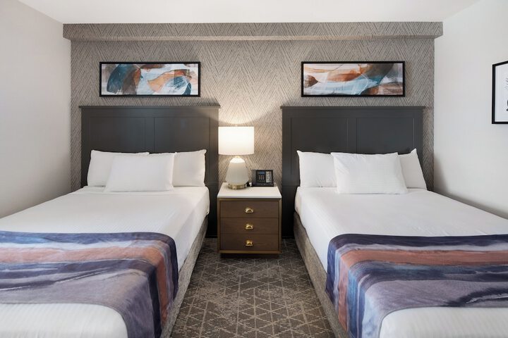 Room 8 of 38