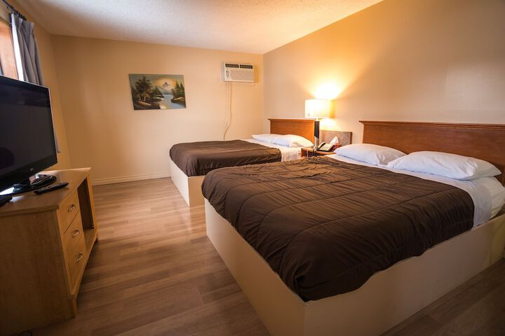 Room 8 of 32