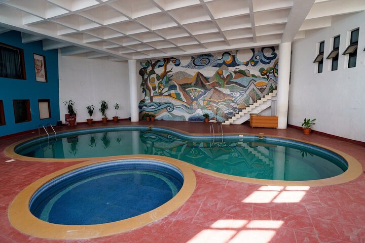 Pool 62 of 123