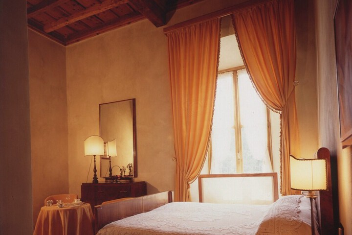Room 17 of 53