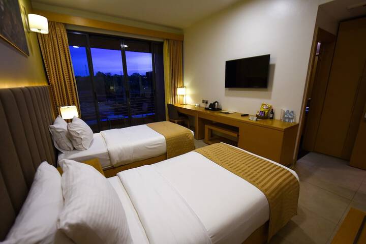 Room 25 of 61