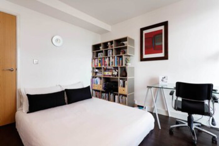 Room 25 of 31