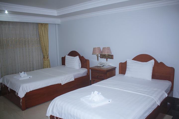 Room 33 of 63
