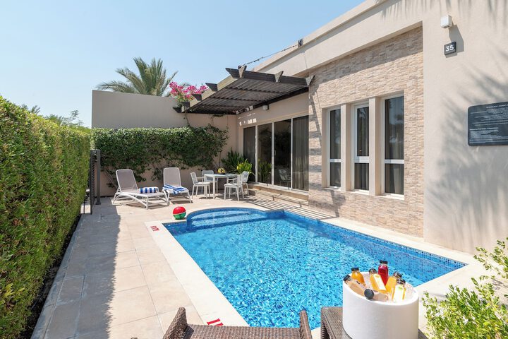 Pool 73 of 182