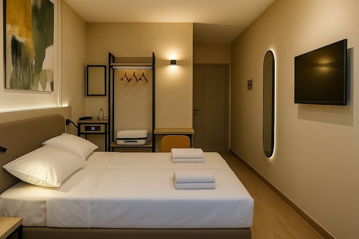 Room 5 of 32