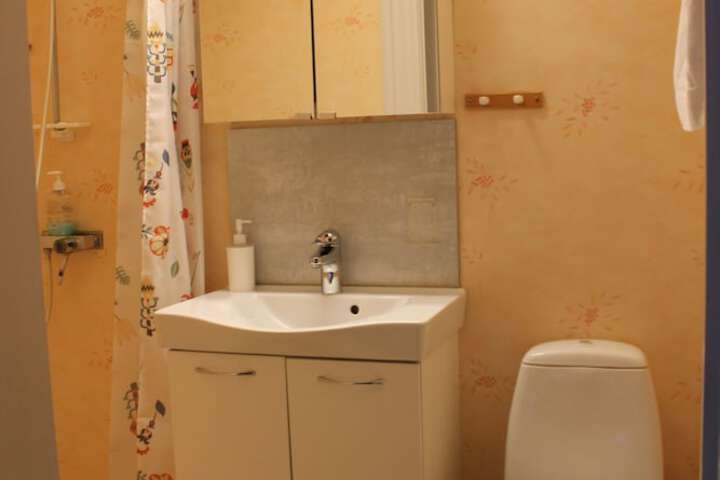Room 34 of 86
