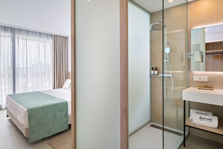 Room 46 of 82