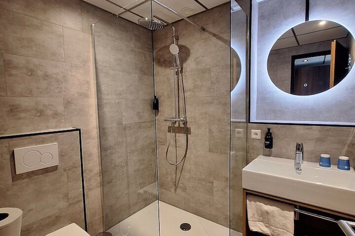 Clean Restrooms