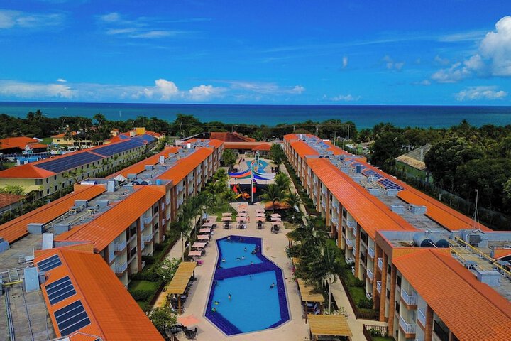 Exterior of Ondas Praia Resort by WAM Experience