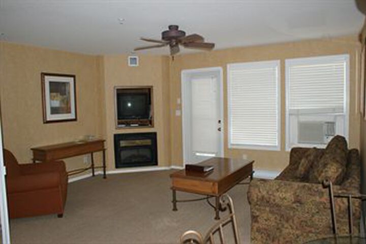 Room 16 of 21
