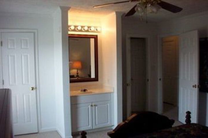 Room 9 of 21