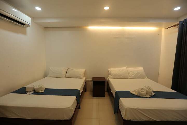 Room 9 of 36