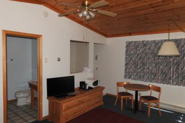 Room 83 of 113