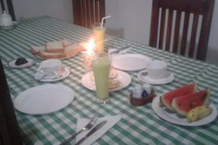 Dining 3 of 20