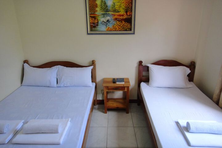 Room 15 of 40