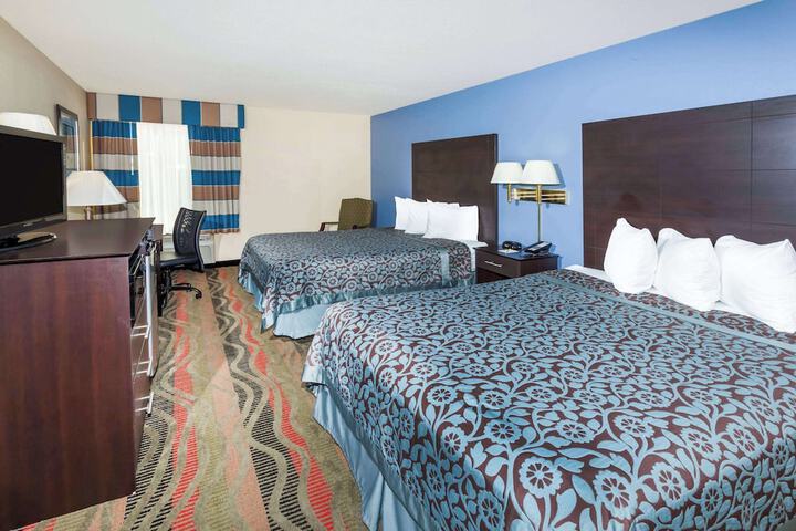 Room 15 of 27