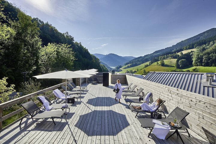 Sundeck 52 of 55