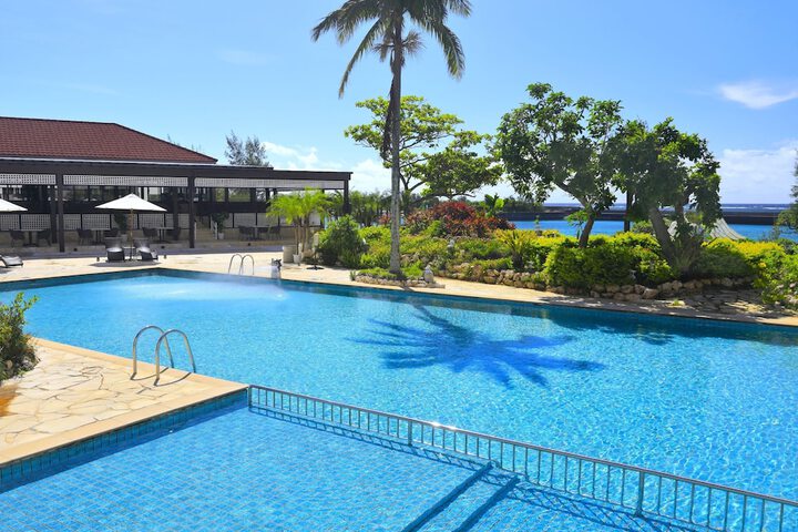 Pool Hotel