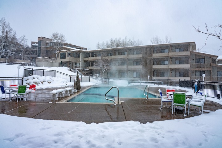 Pool 18 of 40