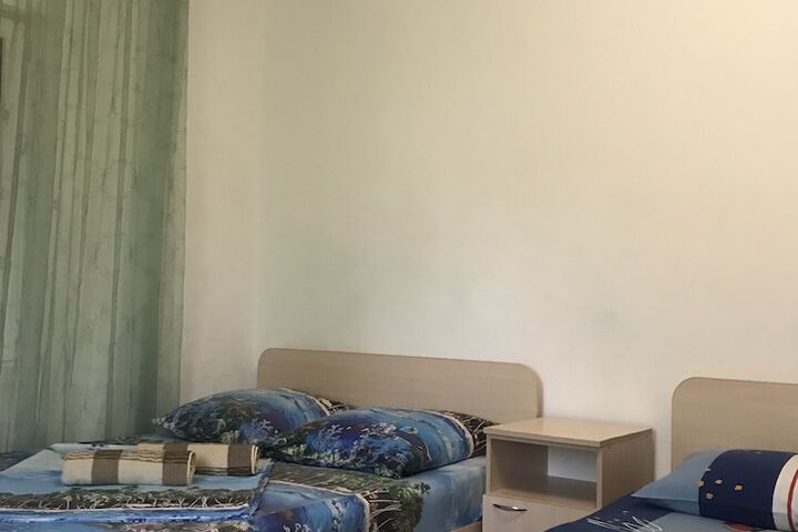 Room 5 of 29