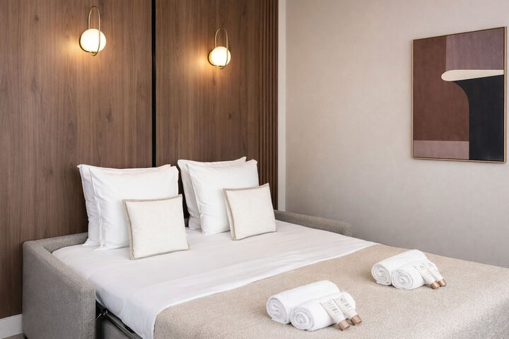 Room 90 of 159