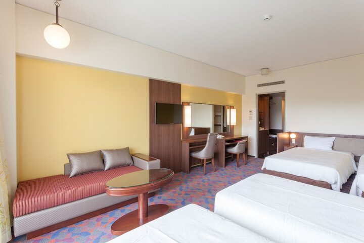 Room 17 of 128