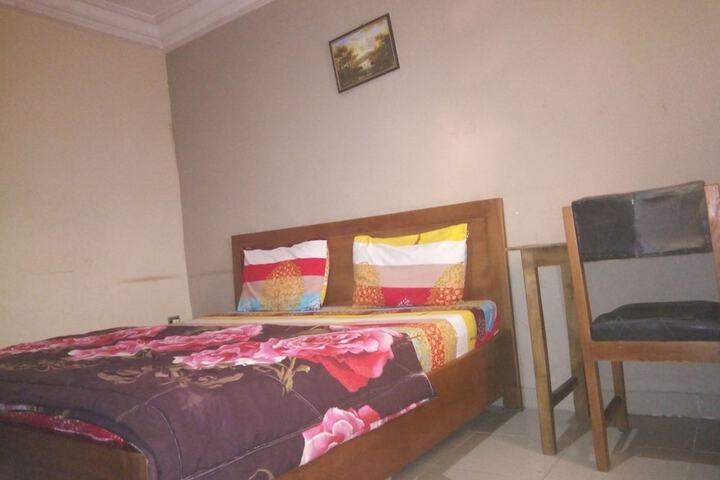 Room 3 of 16