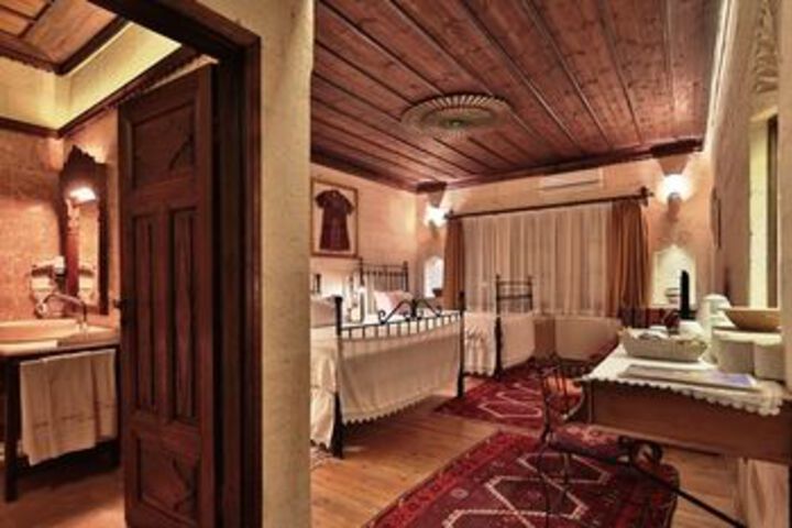 Room 93 of 127