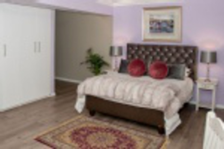 Room 208 of 252